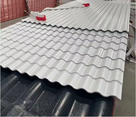 acheter Options personnalisables de longueur et d'épaisseur pour un ajustement et une fonctionnalité parfaits des panneaux de plafond en PVC online manufacture